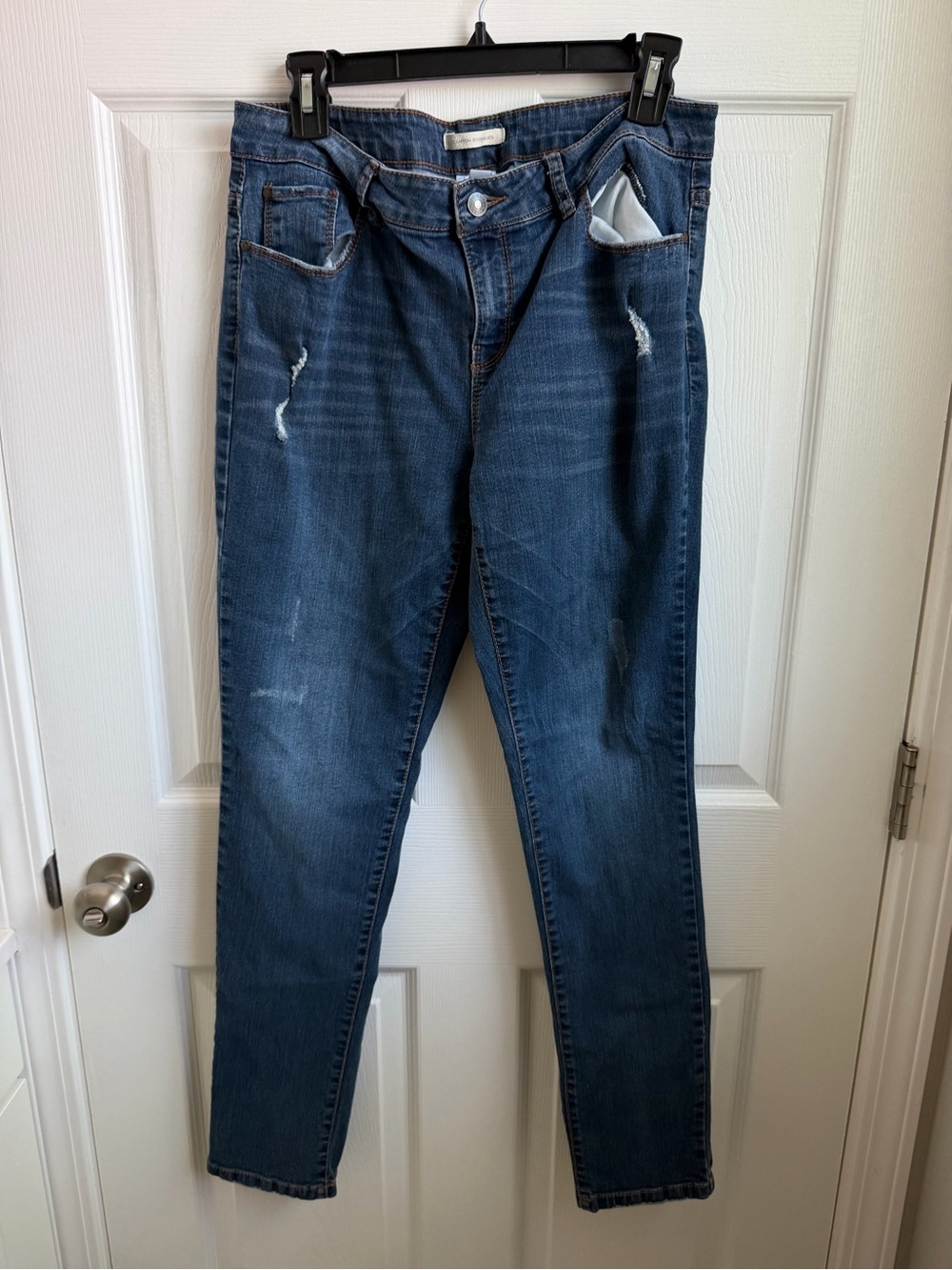 Canyon River Blues Dark Blue Skinny Jeans with Subtle Distress